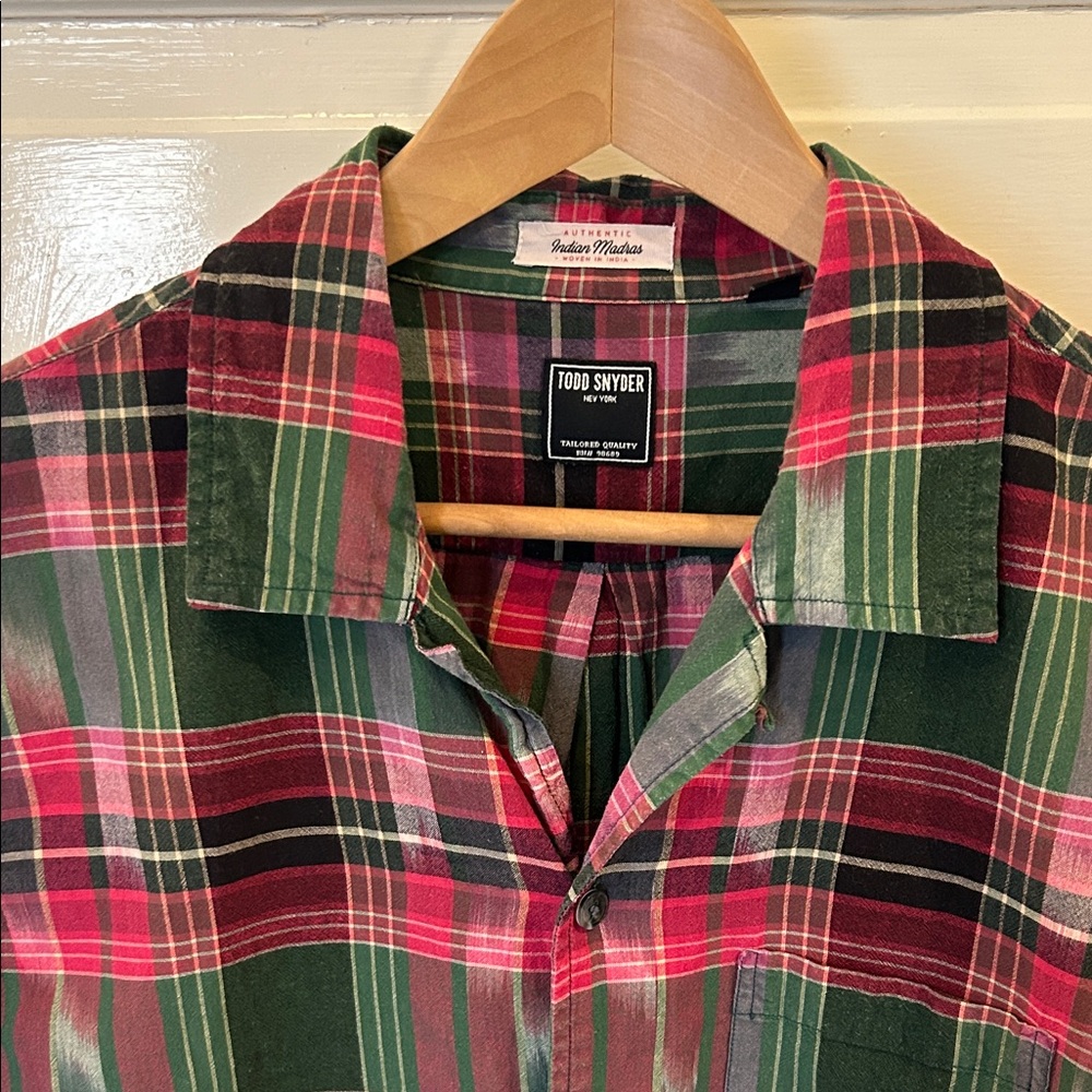 Todd Snyder Red and Green Plaid Casual Button-Down Shirt